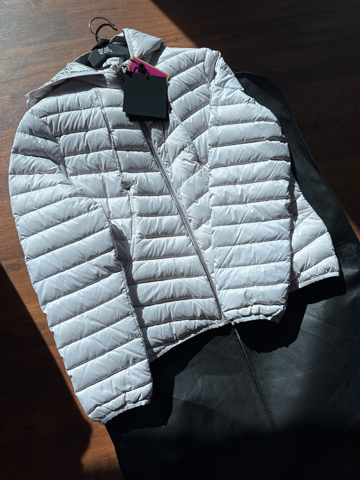 Moose Knuckles Prem NWT Air Down Jacket, XL