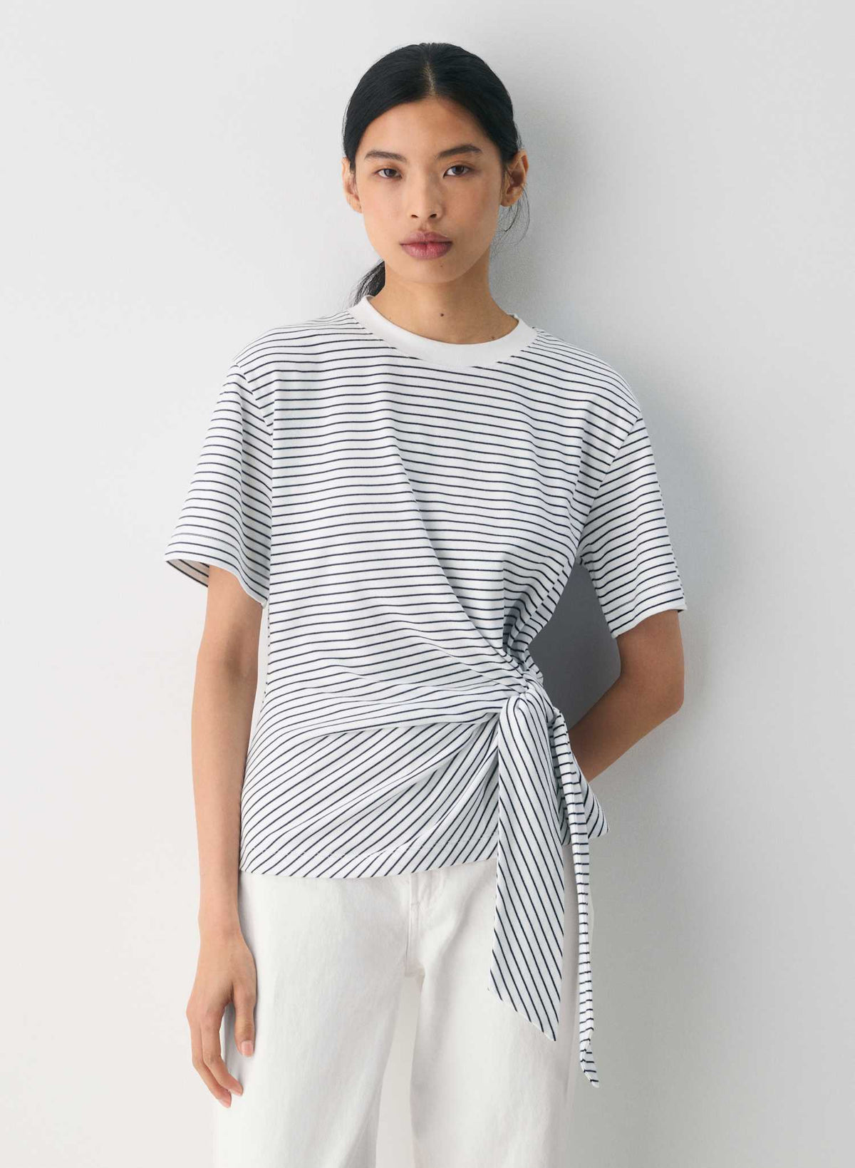 Babaton Aritzia Assent Interlock Stripe Tee, Large
