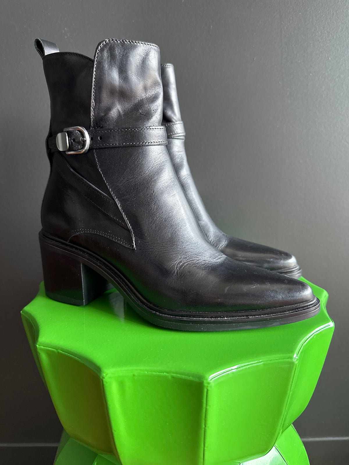 MJUS Prem NWOT Mjus Nero Boot, 37