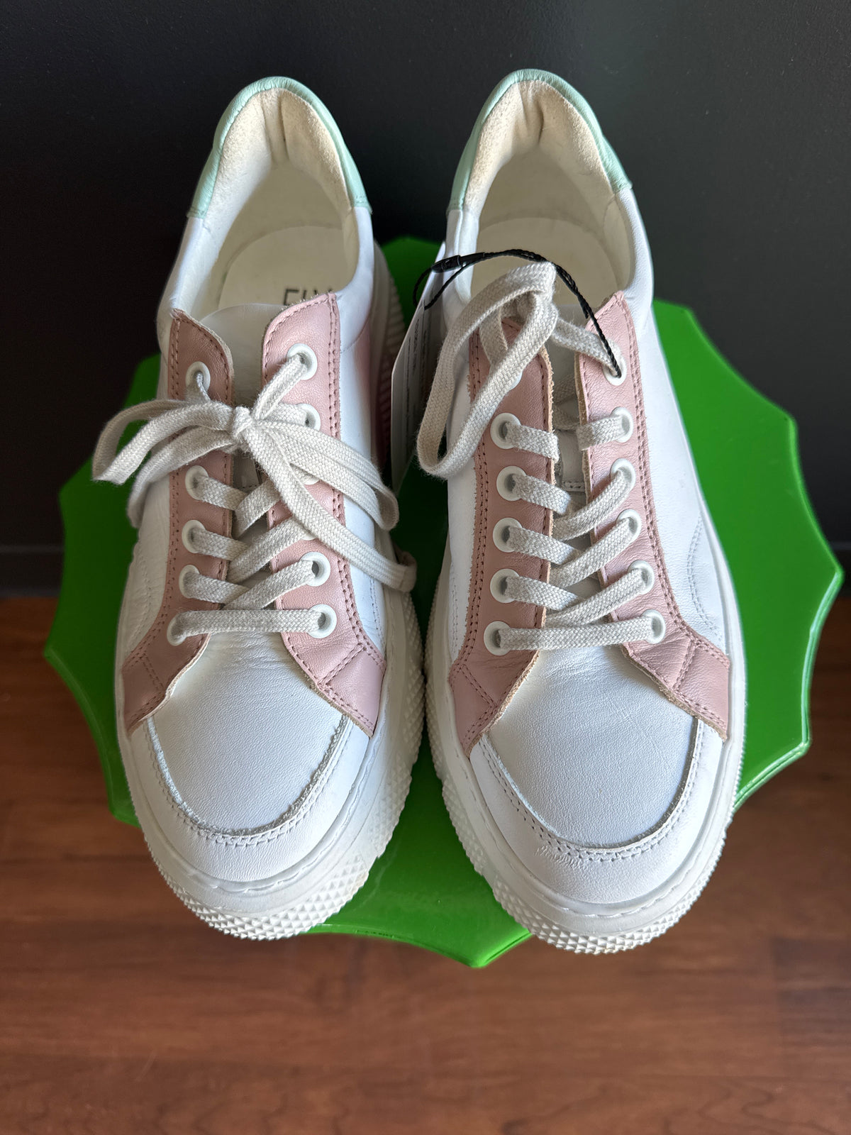 Fly London Prem Fly Emmy Sneaker, 38