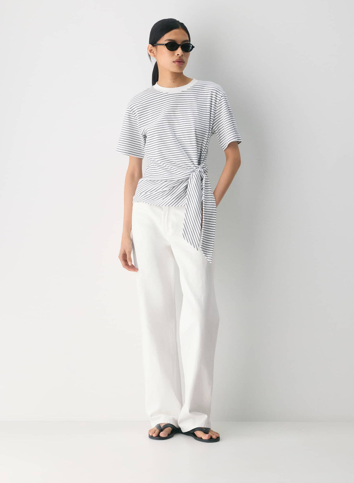 Babaton Aritzia Assent Interlock Stripe Tee, Large