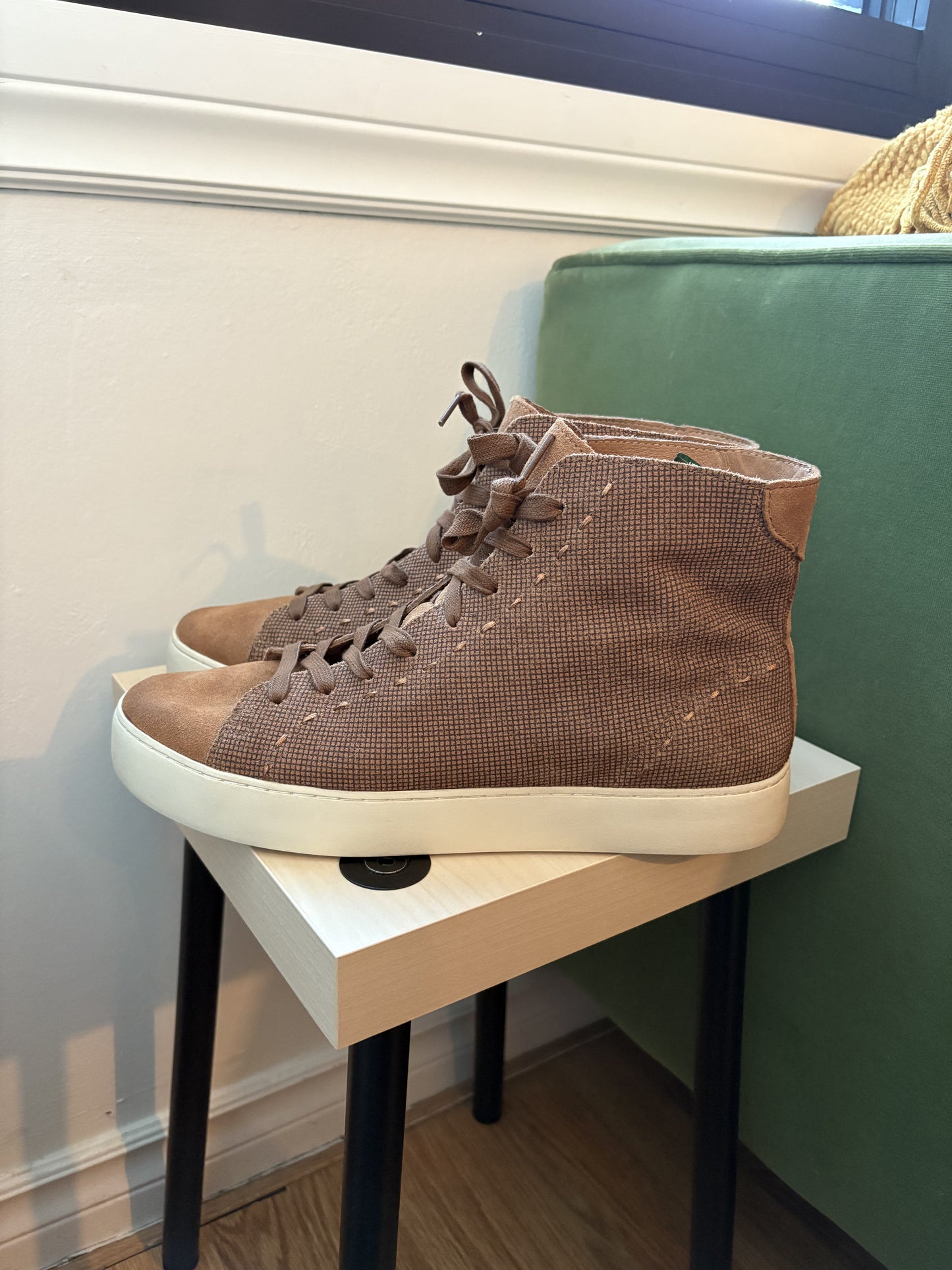 FRYE Suede Lace Up High Top Sneakers, 10